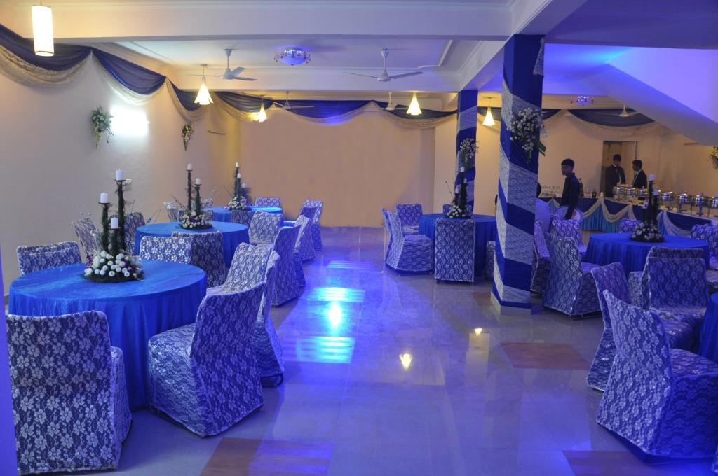 Hotel Kashish residencia&Banquet Noida Exterior foto