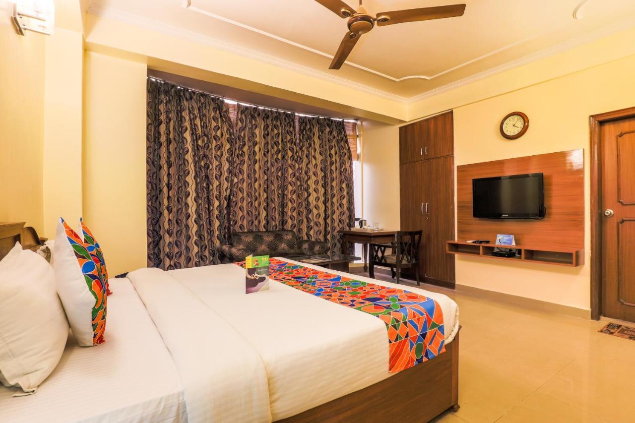 Hotel Kashish residencia&Banquet Noida Exterior foto